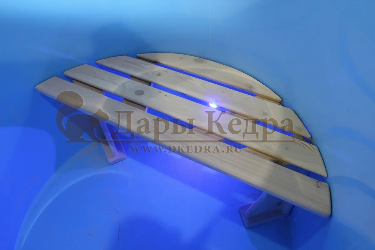 Бондарная круглая купель из кедра с пластиковой вставкой